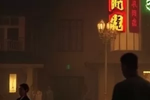 年代剧纸灯笼封面,老巷深处一串泛黄的纸灯笼